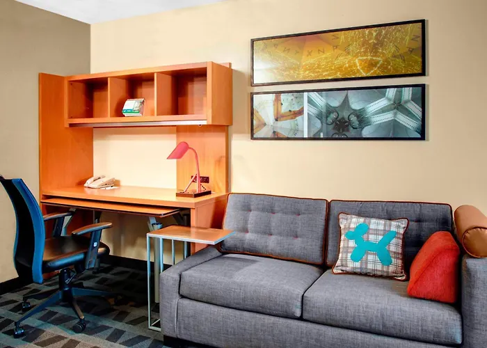 Towneplace Suites Fresno